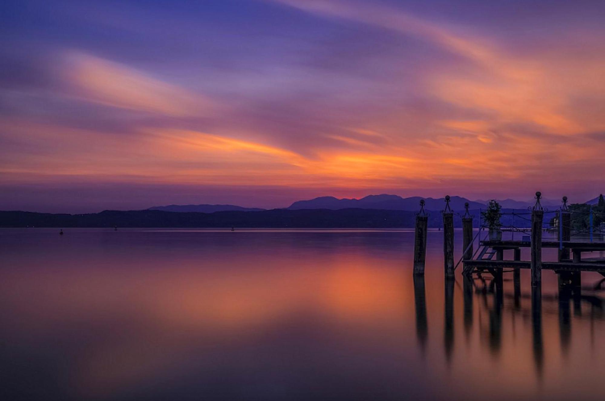 The Captain Apartment Sirmione Bagian luar foto