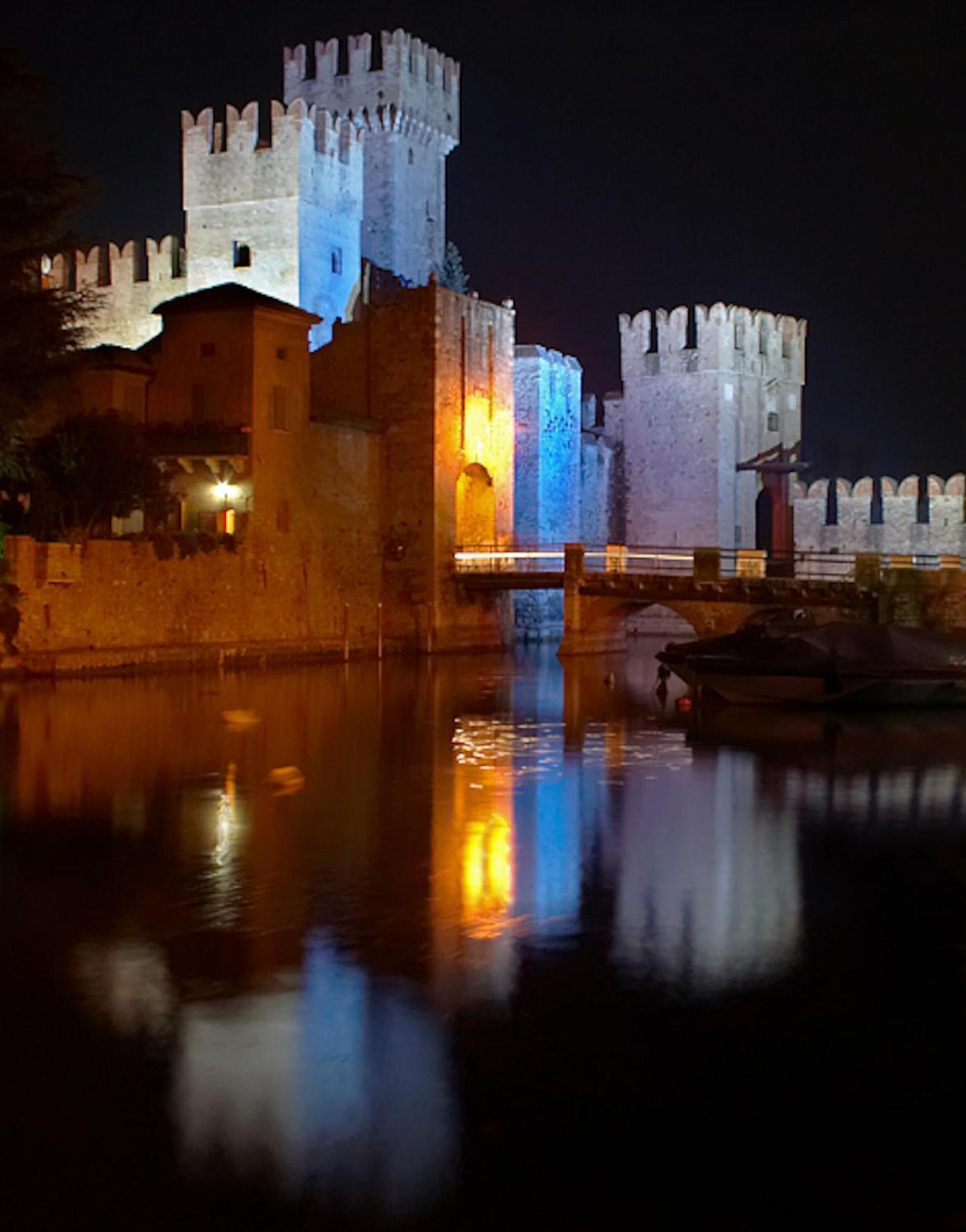 The Captain Apartment Sirmione Bagian luar foto